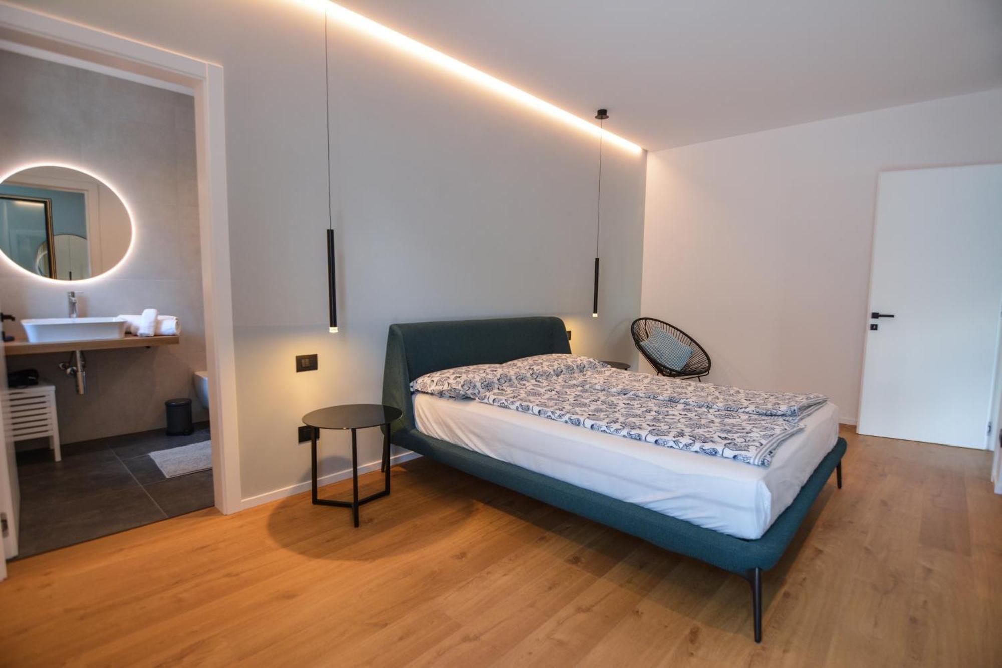 Olivo Luxury Apartments มัลเชซิเน ภายนอก รูปภาพ