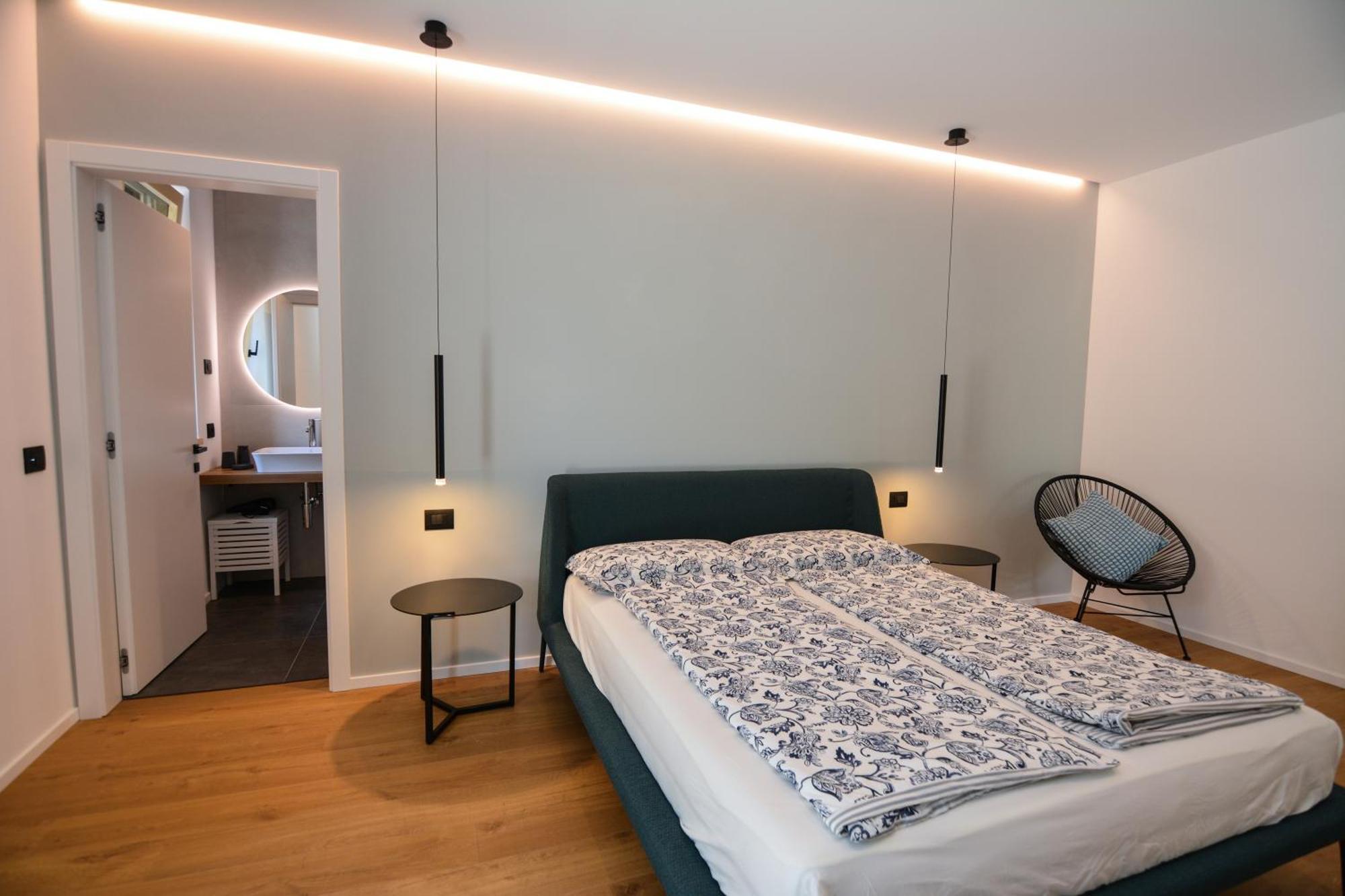 Olivo Luxury Apartments มัลเชซิเน ภายนอก รูปภาพ